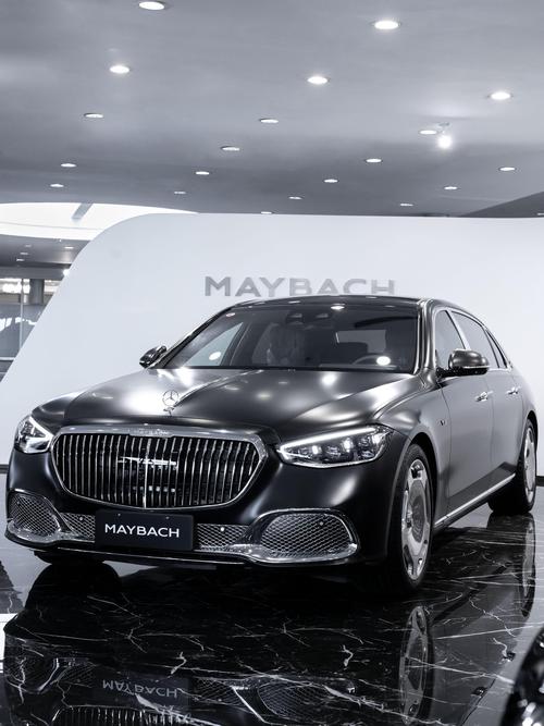 成都82岚图汽车的售后服务让用户无忧出行，迈巴赫未来的豪华车趋势